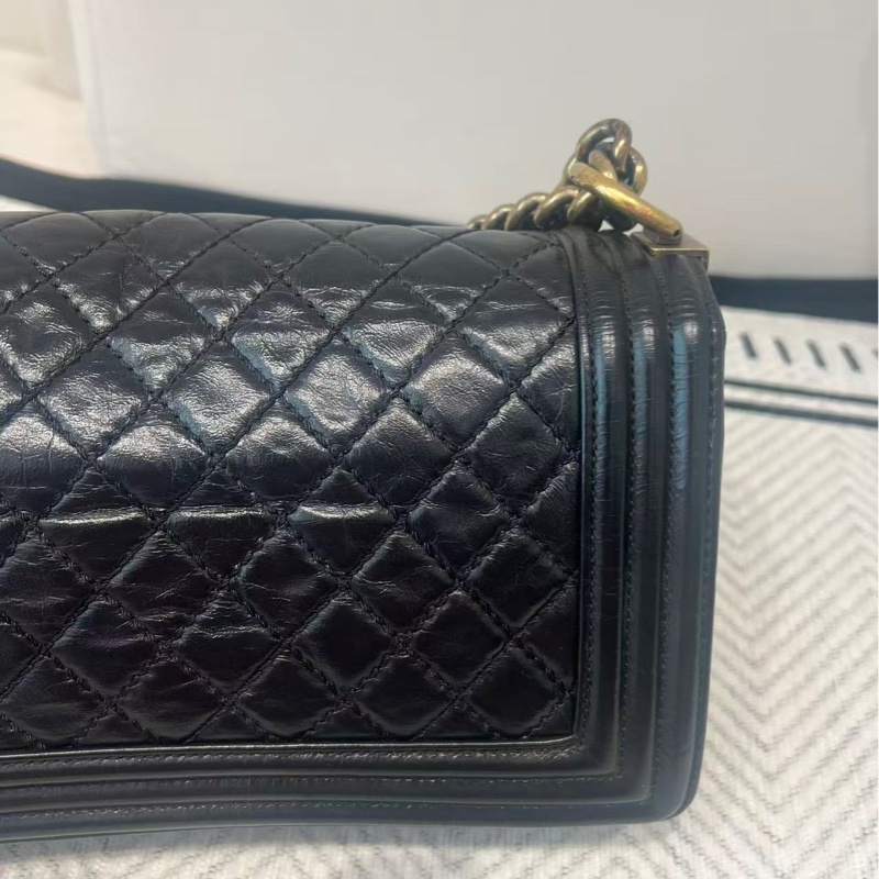 全配🈶️購證❤️ 香奈兒 #黑金 #leboy #boy25  #油臘牛皮 +復古金釦 中號-25