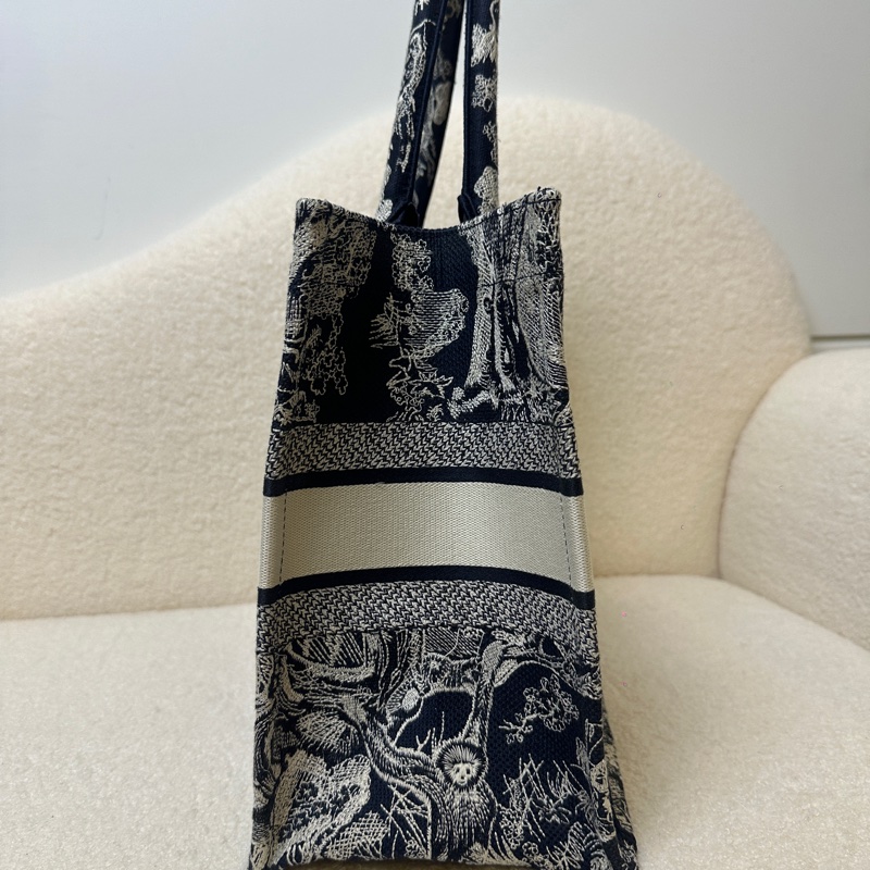 Dior 限量刺繡 反轉動物園托特包 中號-5