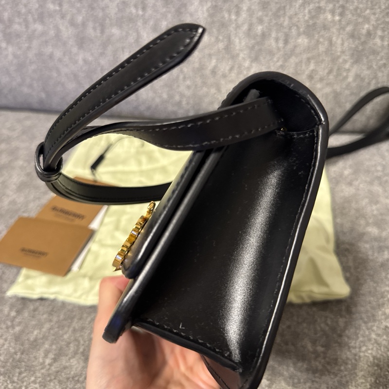 BURBERRY TB Logo包mini-7