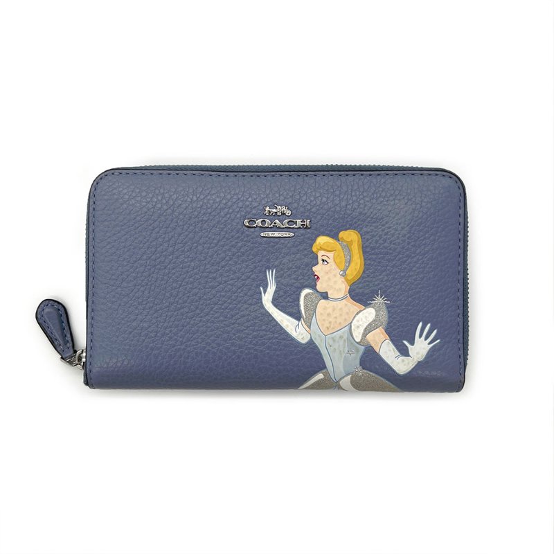 【玧希Evan-名人公益精品】 Coach x Disney聯名仙杜瑞拉長夾-1