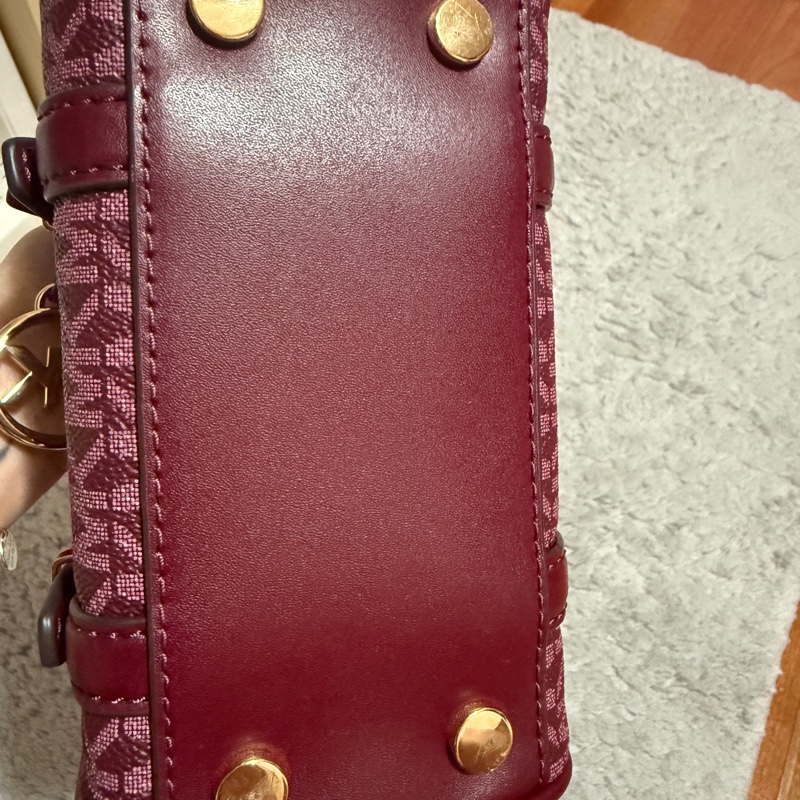 CC蕾夢🍋《超值二手商品》 MICHAEL KORS 正品 手拿包 波士頓包 背帶可拆可調(含原廠防塵袋)**誠可議-8