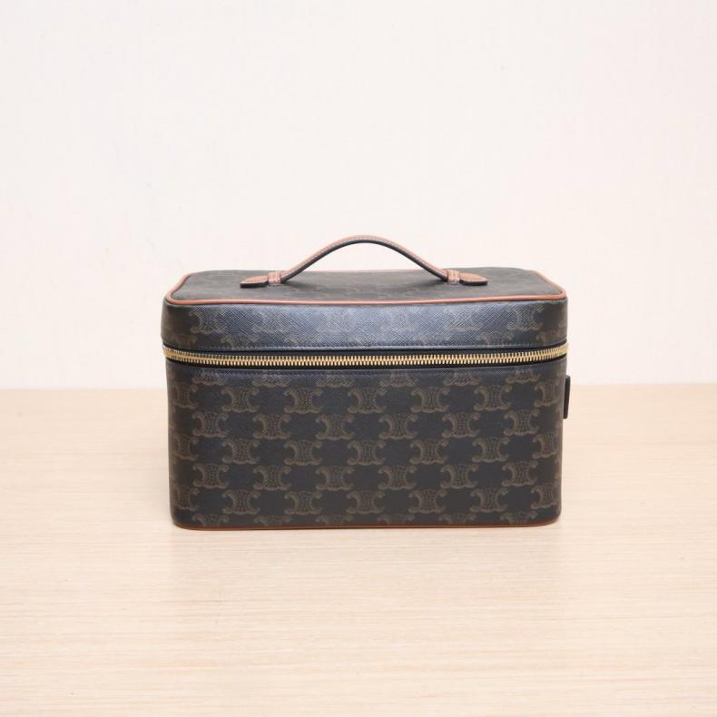 CELINE(思琳) 老花 PVC 凱旋門大號化妝盒25CM無肩帶款-0
