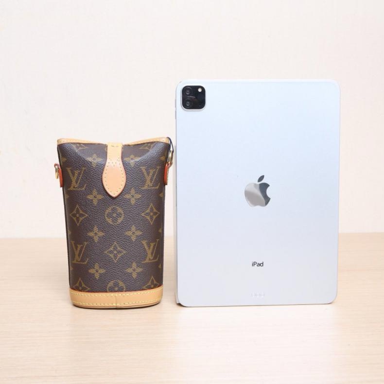 LOUIS VUITTON(路易威登) Fold me 薯條包 老花 PVC 晶片-2