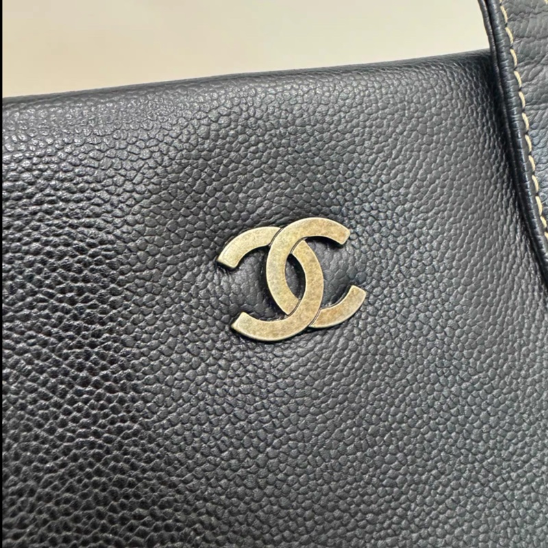 Chanel魚子醬皮手提包-6
