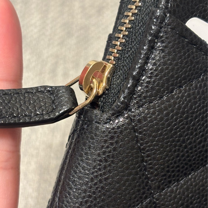 Chanel 黑金荔枝皮吐司錢包-19