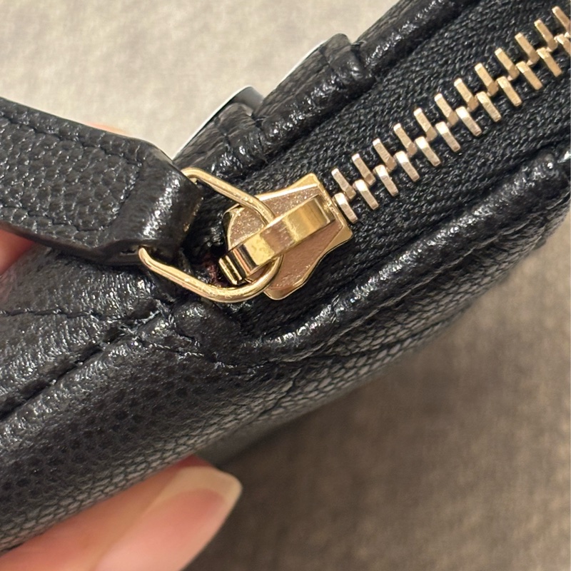 Chanel 黑金荔枝皮吐司錢包-20