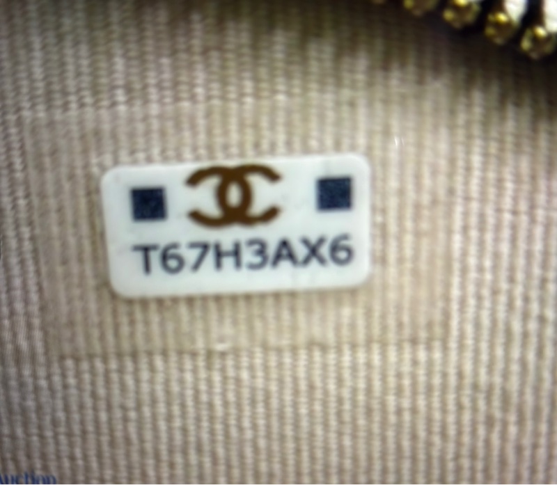 Pre-loved Chanel 小盒子手袋-3
