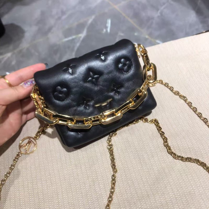 LV 黑色牛皮 coussin mini 13*10cm 98新配件塵袋-1
