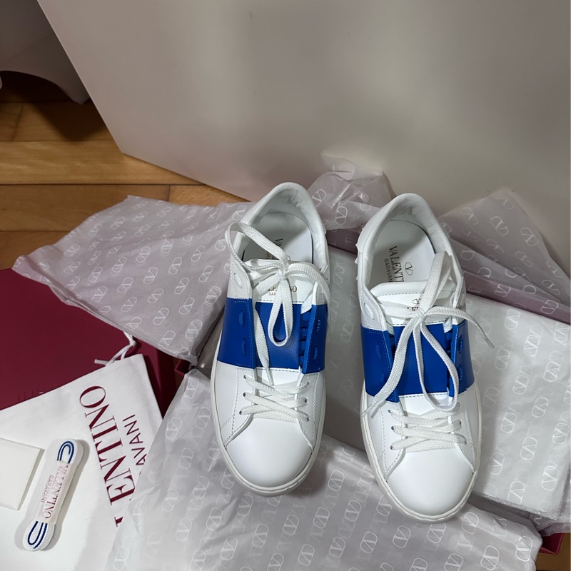 Valentino Garavani rockstud leather-0