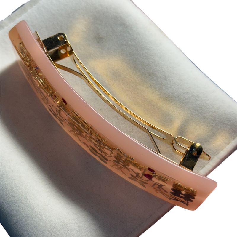 🎀Louis Vuitton *近新品正面無任何刮傷*LV稀有皮粉色髮夾｜經典花紋✦fufu style 精品✦ 氣質感｜手鏈.手環-3