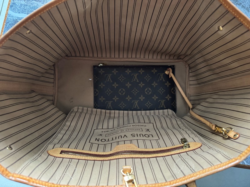 Louis Vuitton-2