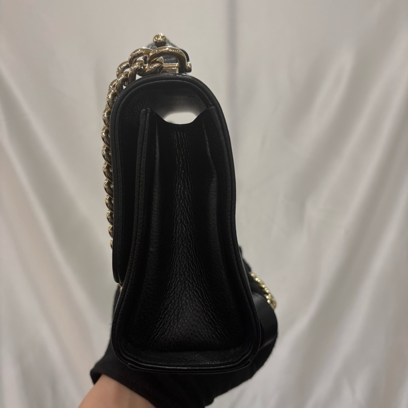 CHANEL 金扣鐵牌牛皮提把鏈條包 黑-4