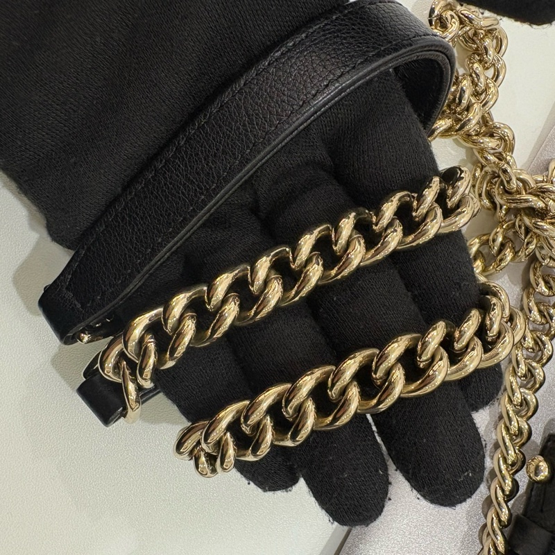 CHANEL 金扣鐵牌牛皮提把鏈條包 黑-9
