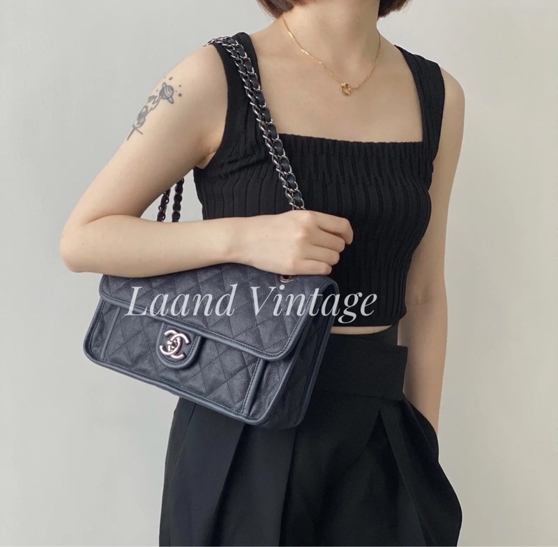 Chanel Cf28季節限量款牛皮口蓋斜挎包 99閒置新🉑斜挎🉑肩背-5