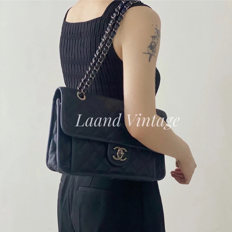 Chanel Cf28季節限量款牛皮口蓋斜挎包 99閒置新🉑斜挎🉑肩背-7