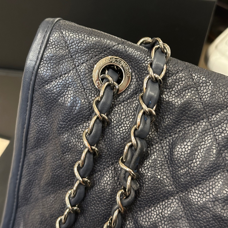 Chanel Cf28季節限量款牛皮口蓋斜挎包 99閒置新🉑斜挎🉑肩背-16