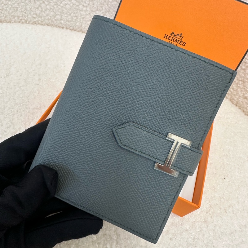 Hermes 愛馬仕杏仁綠色短款錢包,99新好成色,帶盒。-8