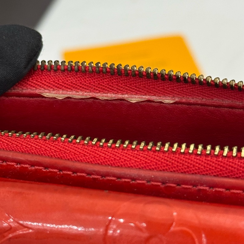 Louis Vuitton 漆皮紅色相機包-20