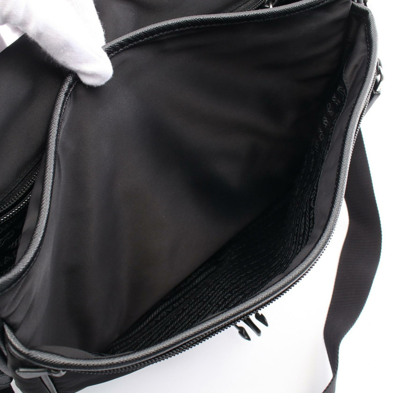 黑色 尼龍 肩背包【PRADA 普拉達】 2VD166-4