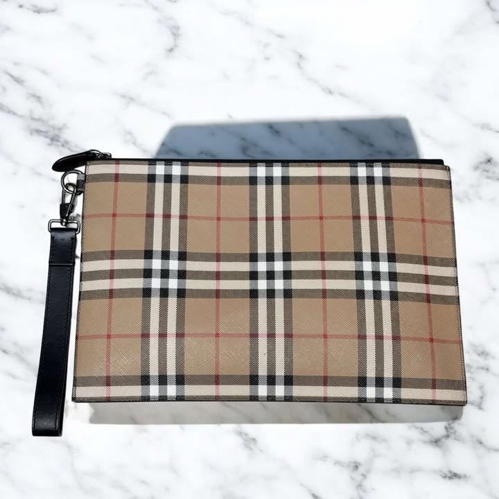 BURBERRY 經典格紋手拿收納包-0