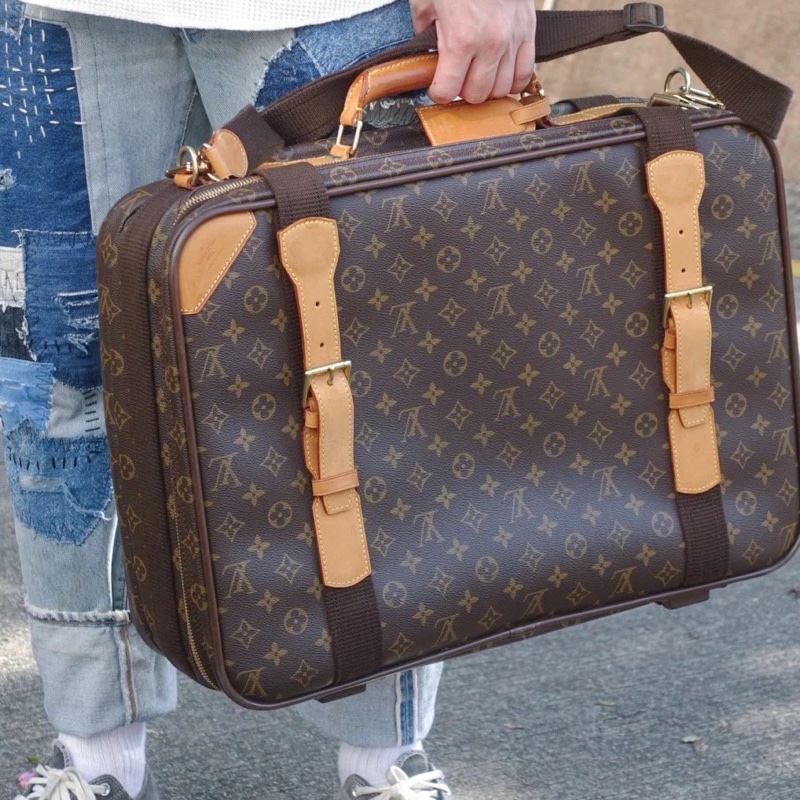 🌸 Louis Vuitton Sirius 老花旅行袋|復古控必收!LV老花-11