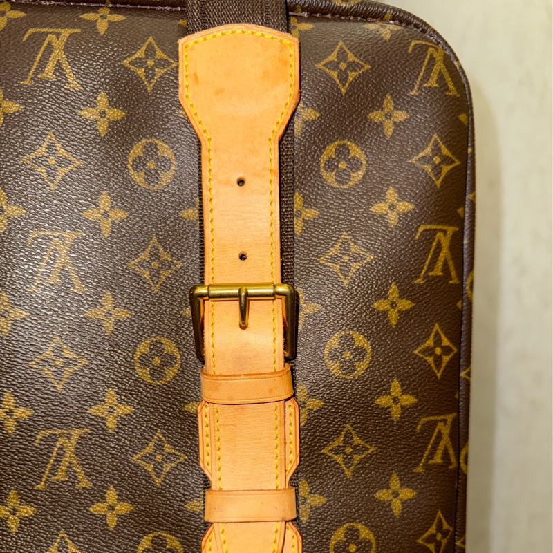 🌸 Louis Vuitton Sirius 老花旅行袋|復古控必收!LV老花-15