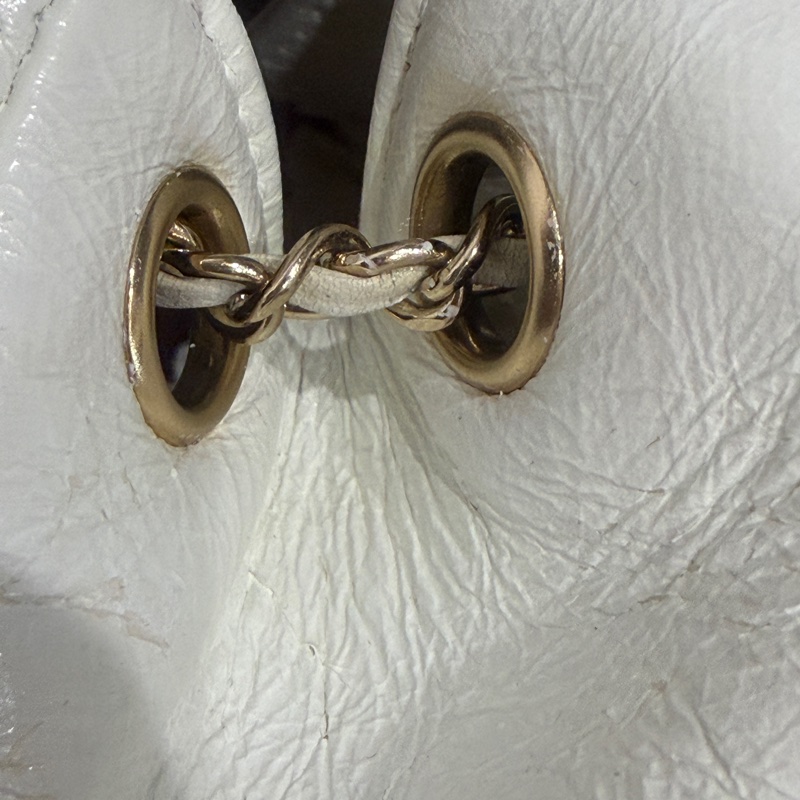 全配芯片款🈶️購證❤️香奈兒奶油白油蠟牛皮duma 雙肩包-29