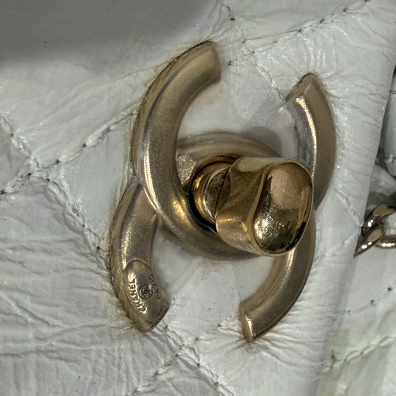 全配芯片款🈶️購證❤️香奈兒奶油白油蠟牛皮duma 雙肩包-34