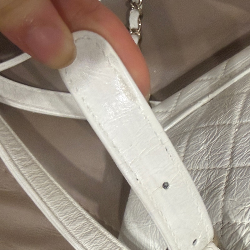 全配芯片款🈶️購證❤️香奈兒奶油白油蠟牛皮duma 雙肩包-45