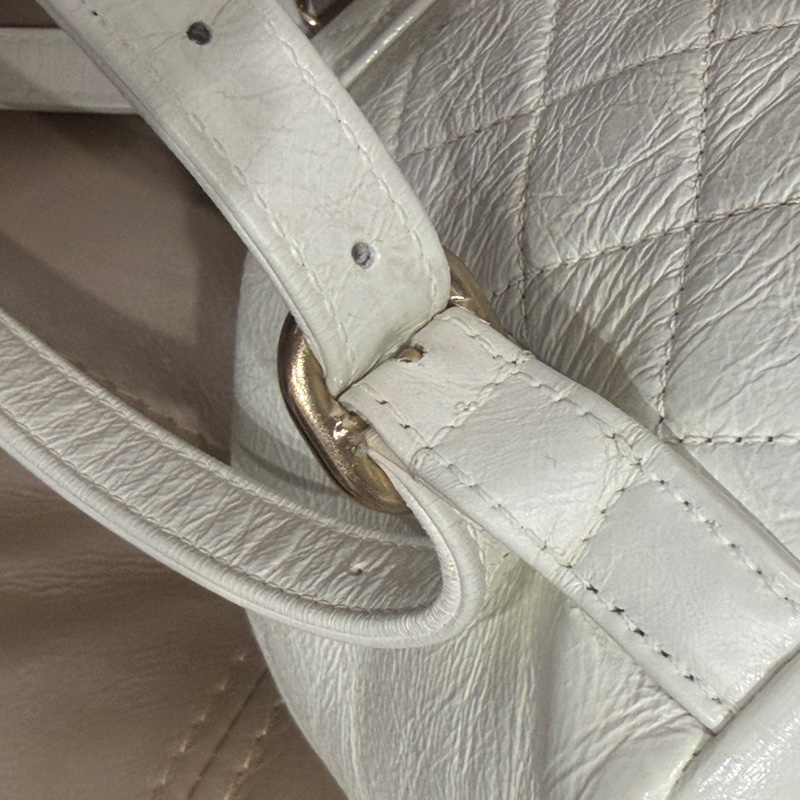 全配芯片款🈶️購證❤️香奈兒奶油白油蠟牛皮duma 雙肩包-46