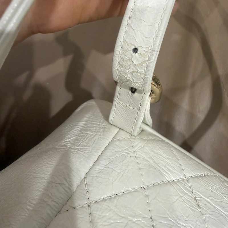 全配芯片款🈶️購證❤️香奈兒奶油白油蠟牛皮duma 雙肩包-51