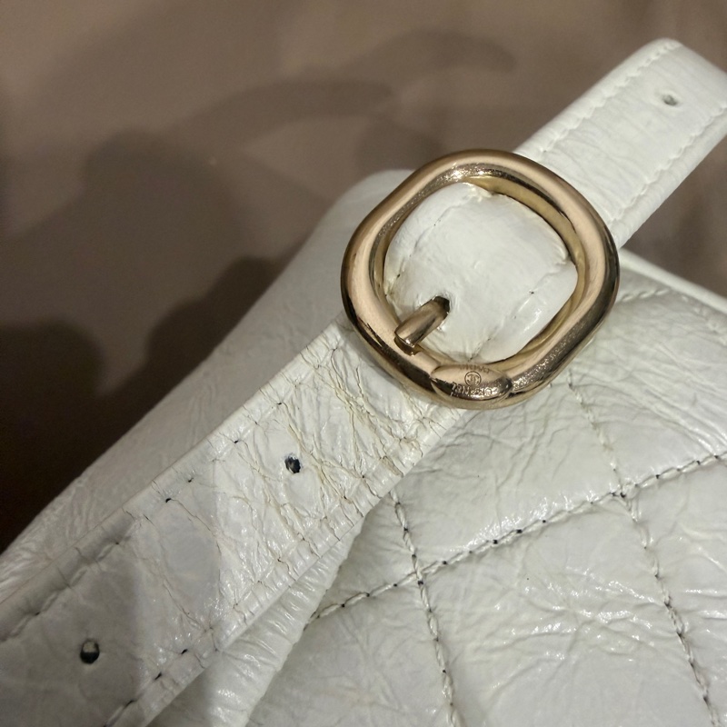 全配芯片款🈶️購證❤️香奈兒奶油白油蠟牛皮duma 雙肩包-55