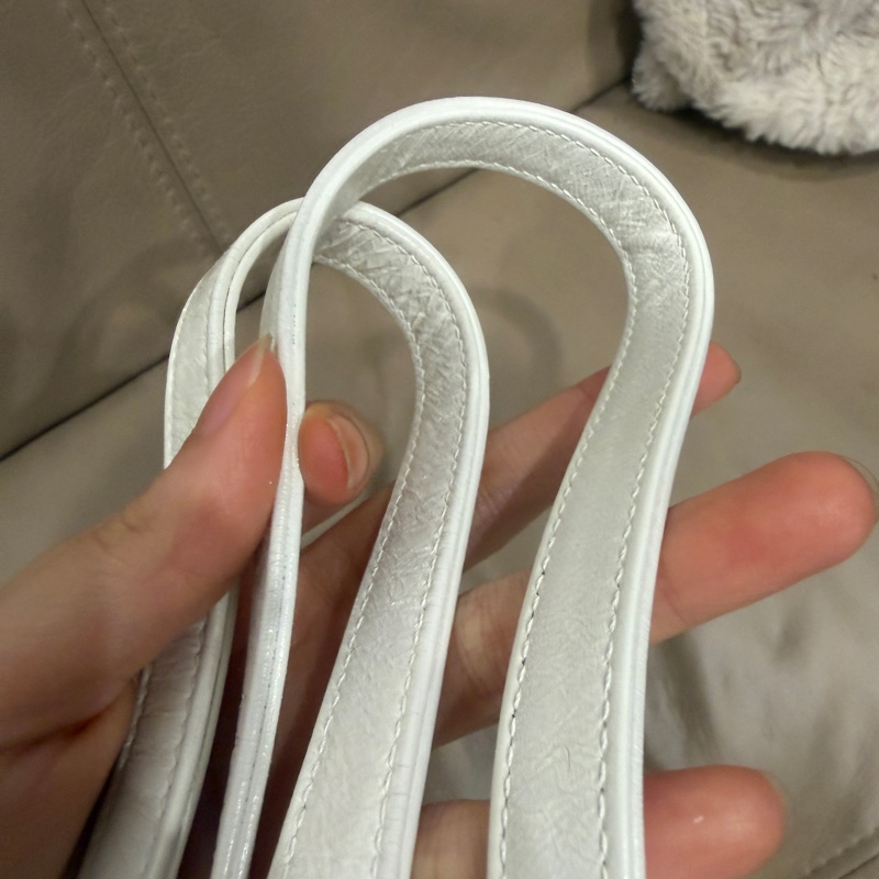 全配芯片款🈶️購證❤️香奈兒奶油白油蠟牛皮duma 雙肩包-57