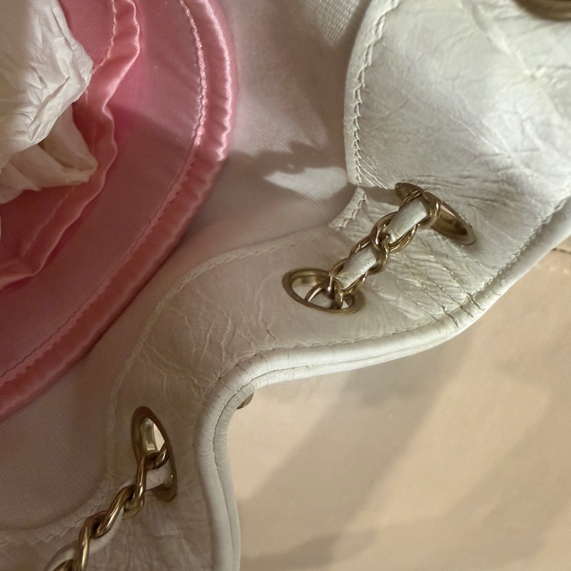 全配芯片款🈶️購證❤️香奈兒奶油白油蠟牛皮duma 雙肩包-84