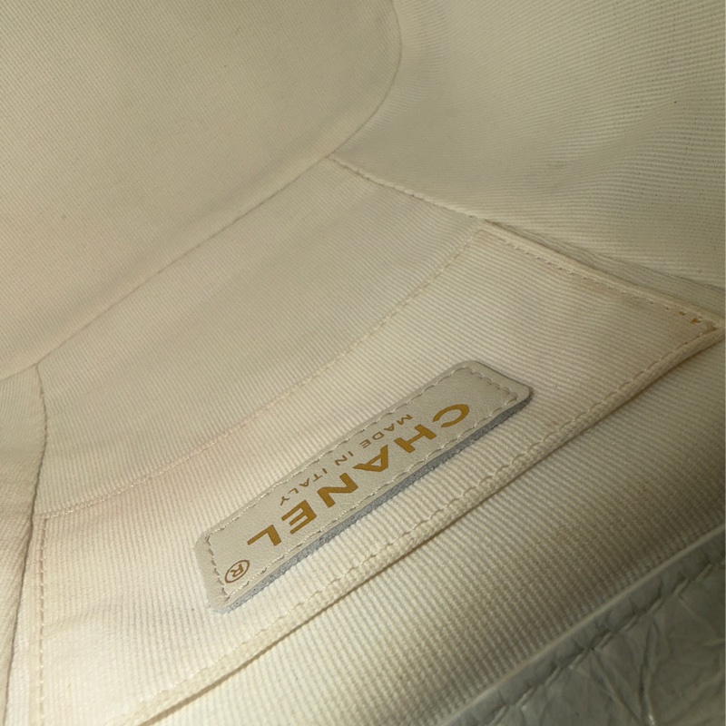 全配芯片款🈶️購證❤️香奈兒奶油白油蠟牛皮duma 雙肩包-92