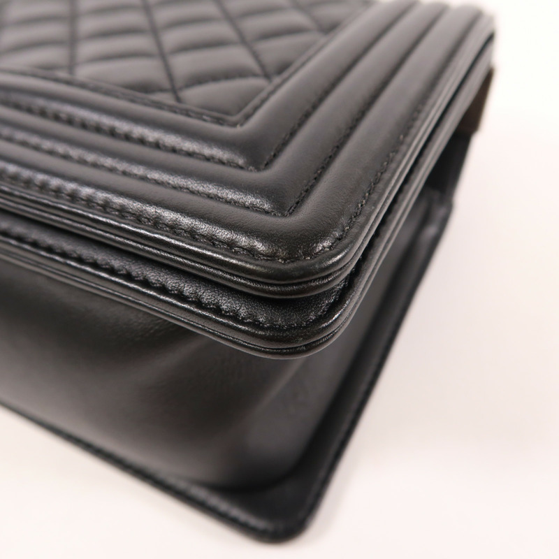 CHANEL 羊皮皮革Boy 25銀扣鏈帶肩背袋-4