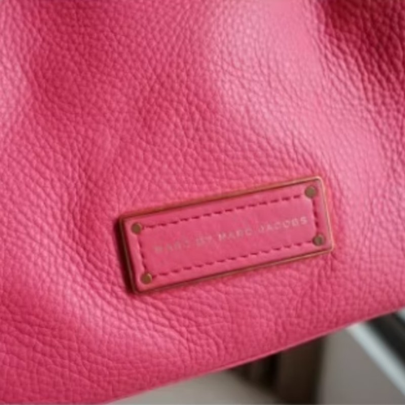 Marc by Marc Jacobs 2 ways 牛皮 蜜桃粉 波士頓包 斜背包-11