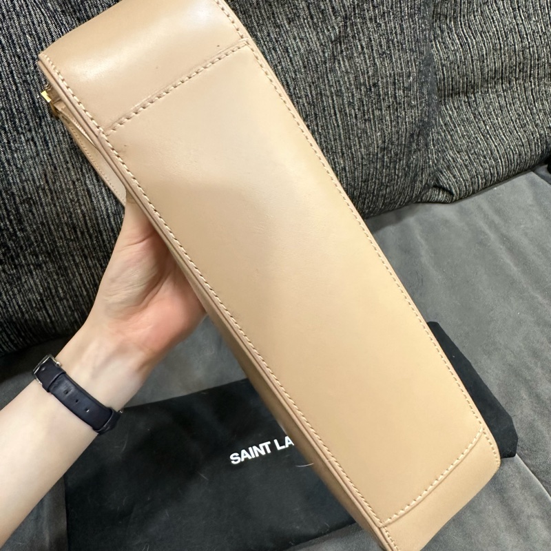99新🌟 ysl #奶茶色 #腋下包 #新款 #LE5A7-9