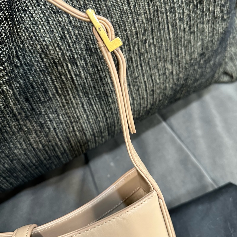 99新🌟 ysl #奶茶色 #腋下包 #新款 #LE5A7-13