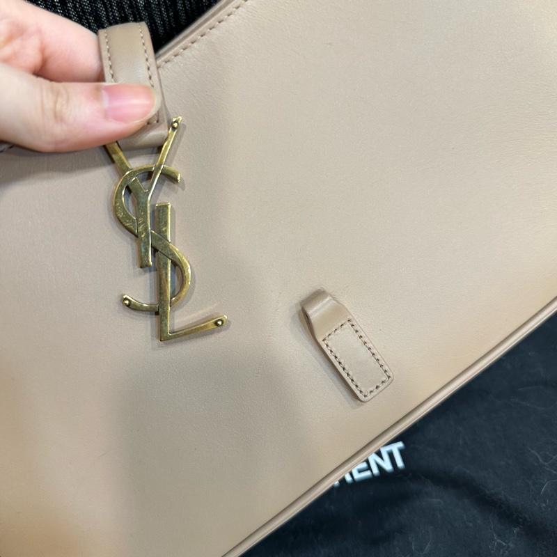 99新🌟 ysl #奶茶色 #腋下包 #新款 #LE5A7-15