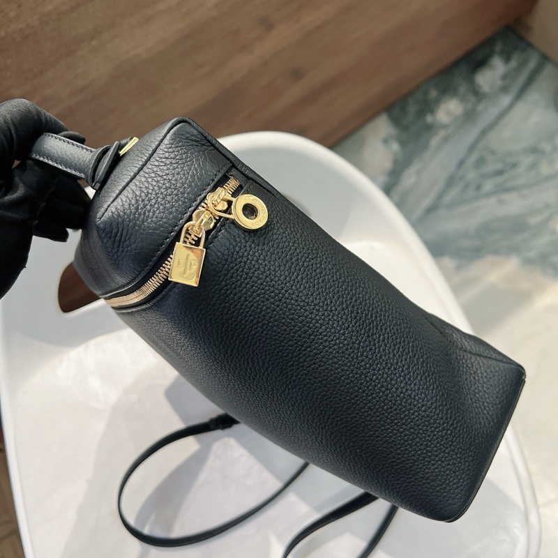 Loro Piana LP23.5 黑色後背包-3