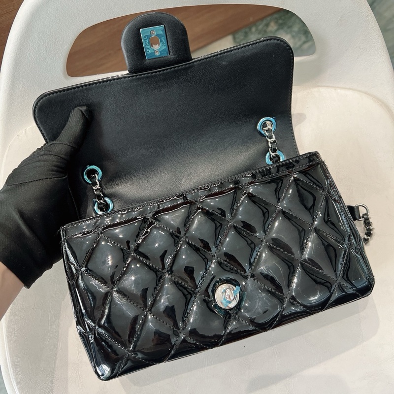 Chanel 香奈兒 黑色漆皮翻蓋包 20cm-5