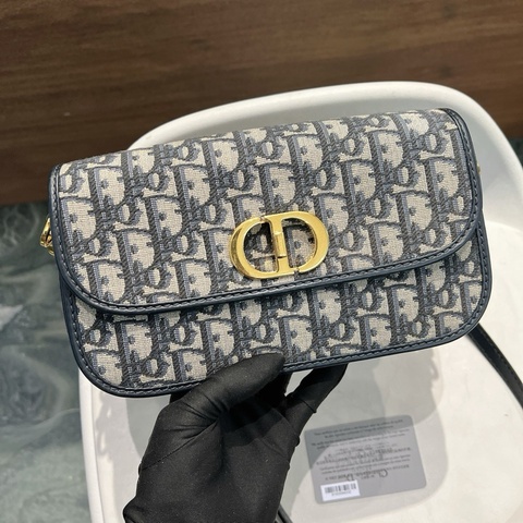 Dior Montaigne Avenue