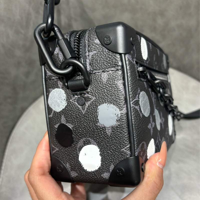 LV 草間彌生聯名款Trunk 盒子包 限量-1