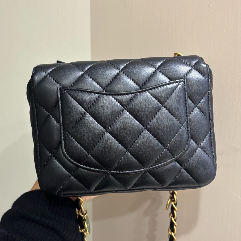 Chanel黑金限量籌碼金幣琺瑯方胖/晶片-4