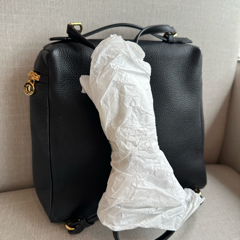 98新LP Loro piana L23.5黑金雙肩包 大全套 又輕又能裝 合理價-1