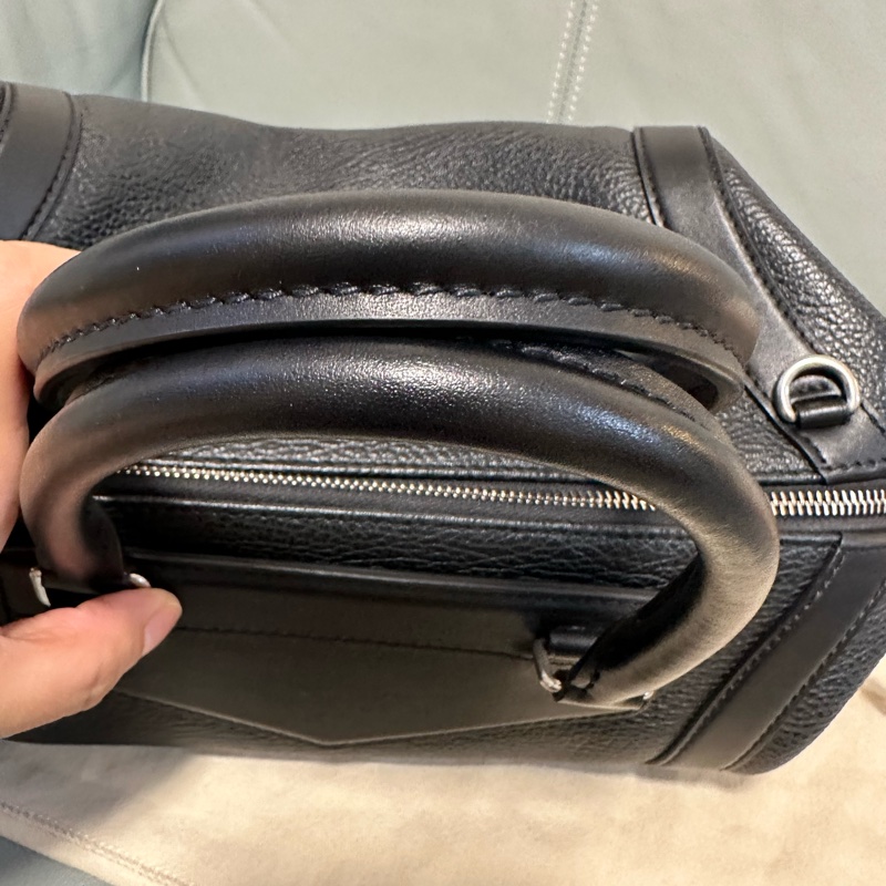 LV路易威登機車包biker單肩包,Lisa同款-8