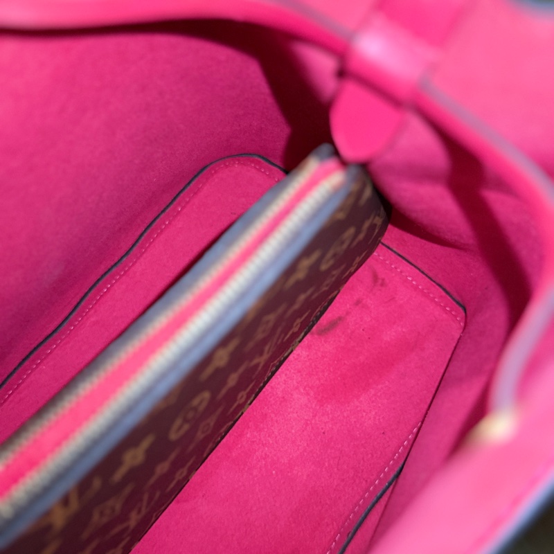Lv M44020 NéoNoé MM 桃色水桶包-12
