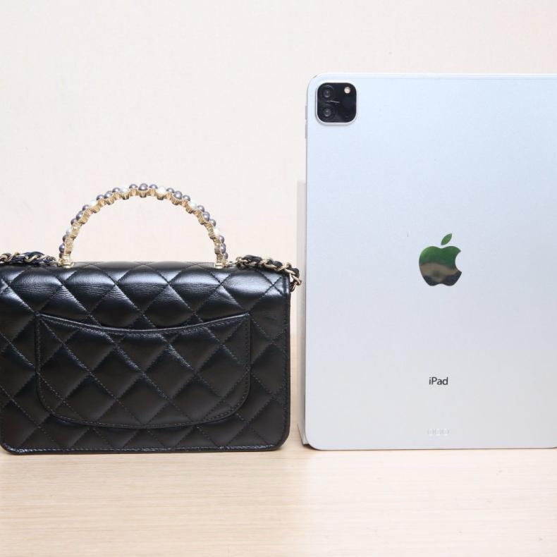 CHANEL(香奈兒) 24P 金屬寶石手柄 黑色 光面 晶片開 金扣 山茶花手柄-2