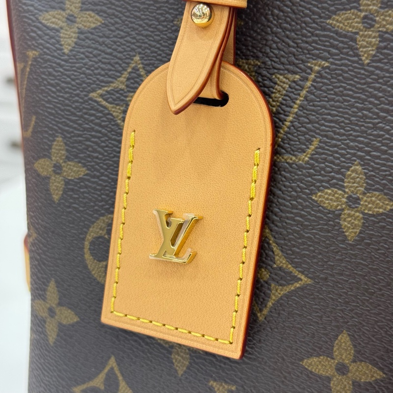 (全新商品 )Louis Vuitton carryall M46203 芯片款-2
